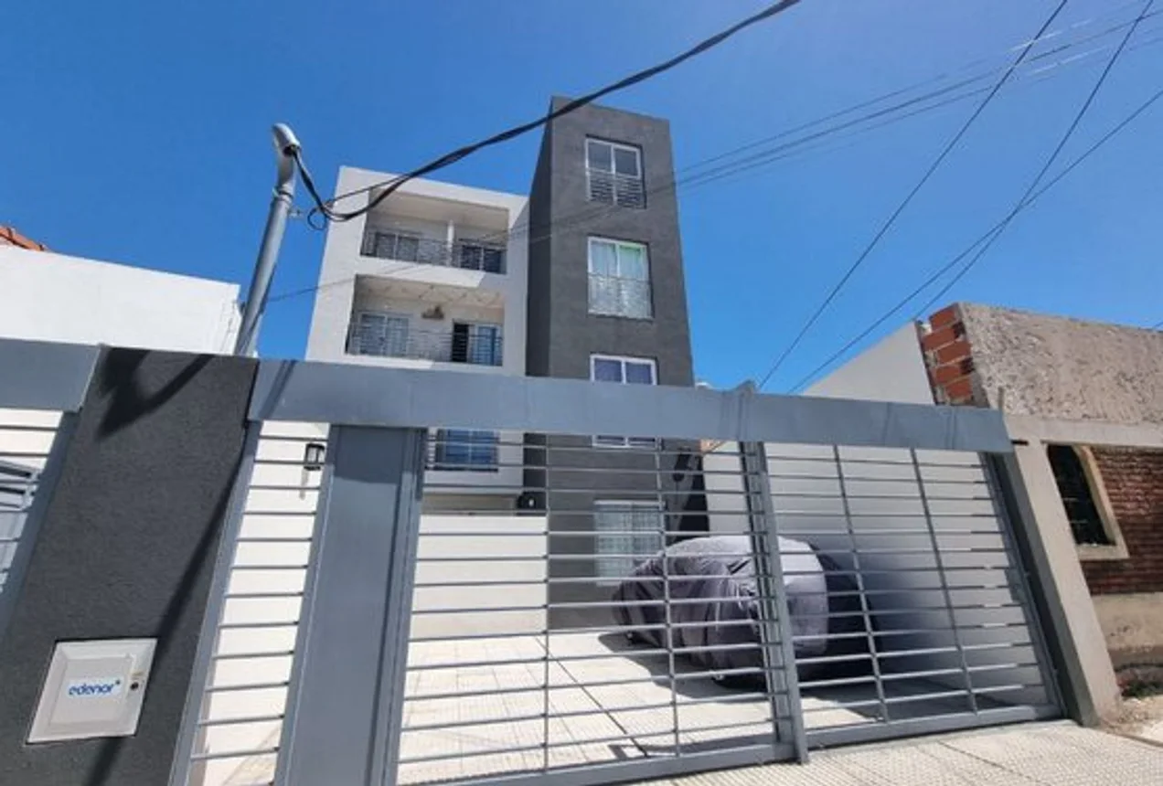 Departamento de 2 ambientes en venta en Villa Luzuriaga, Doctor Ignacio Arieta 200