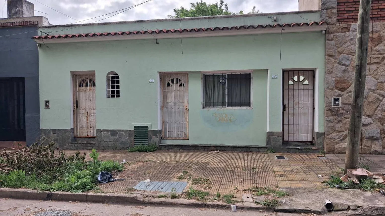 Casa de 4 ambientes en venta en San Andrés, Joaquín V. González 2400