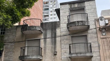 Venta casa 3 dormitorios centro/Patio y terraza