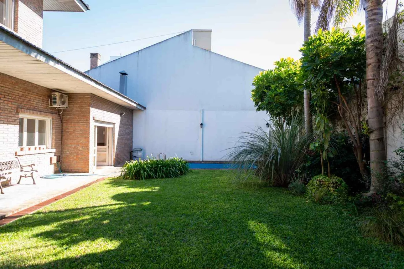 Casa en venta en La Plata, foto 2