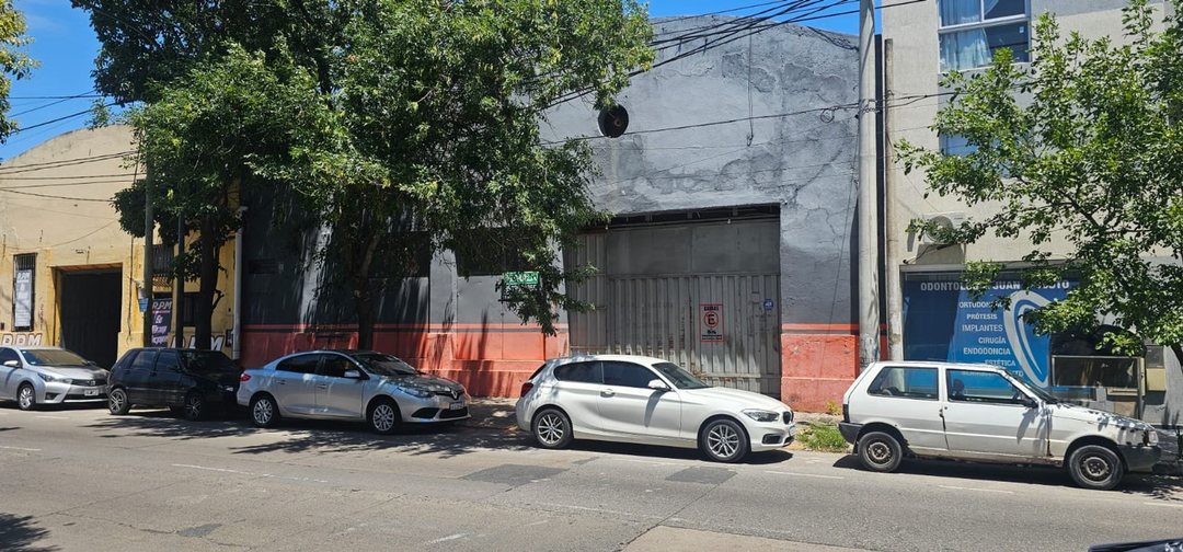 ALQUILER GALPON 510 M2 JUAN B JUSTO 2500 ALTA CBA