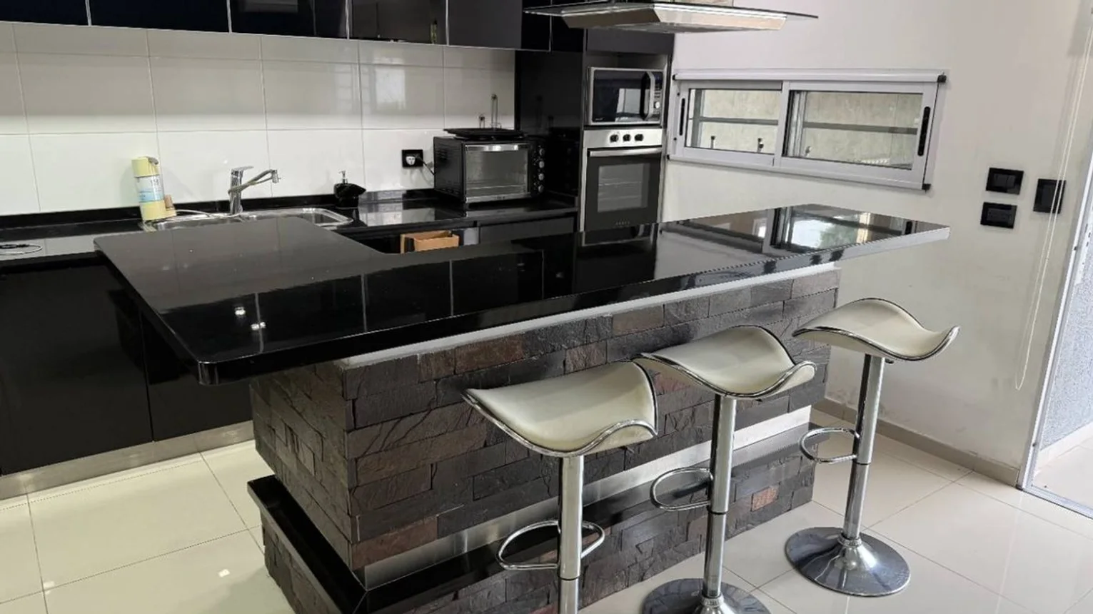 Casa de 3 ambientes en venta en Caseros, Olavarría 3900, foto 5