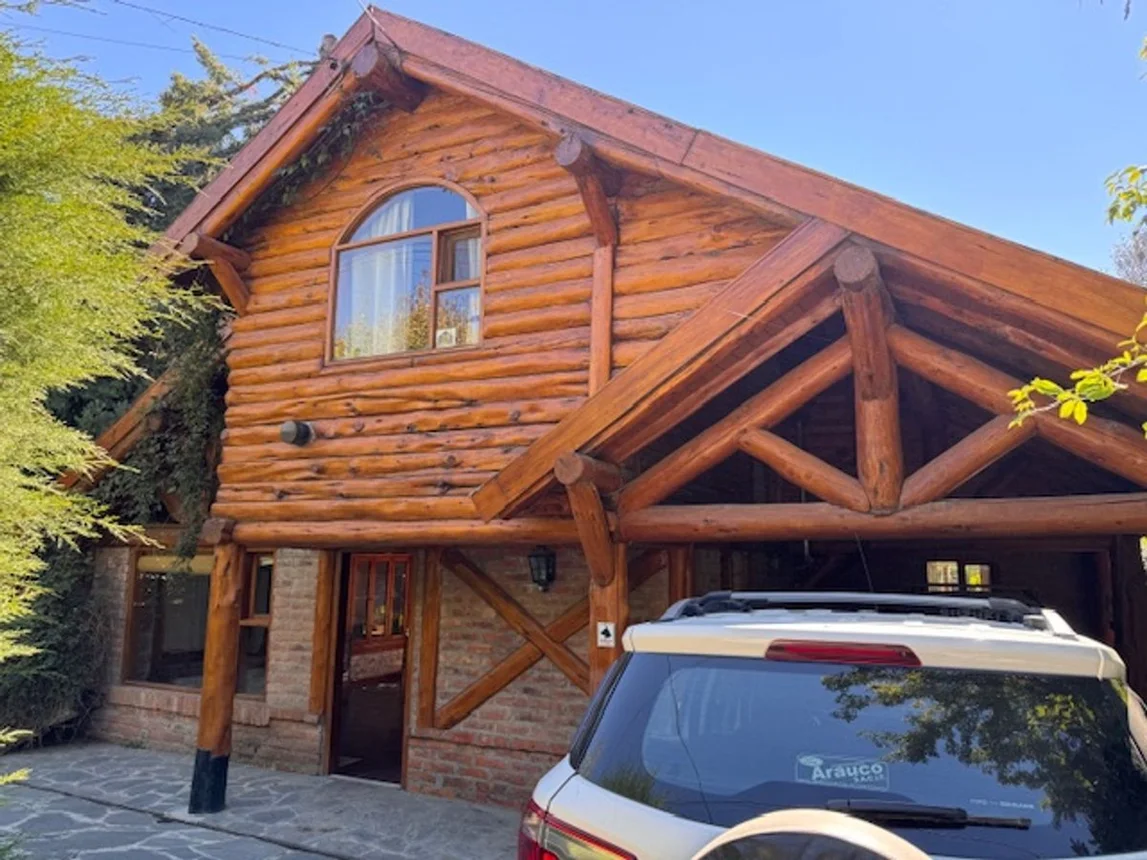 Casa de 4 ambientes en venta en San Carlos de Bariloche, Copahue 4100, foto 2