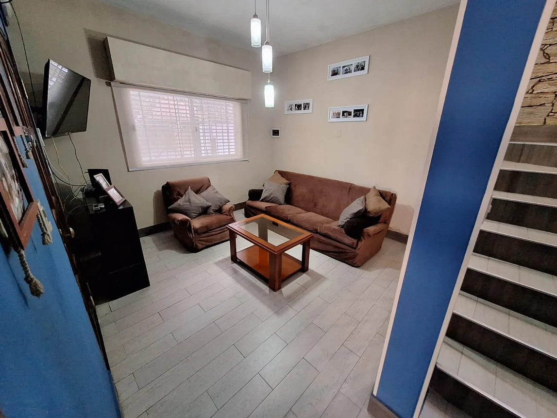Casa en venta en Burzaco, foto 3