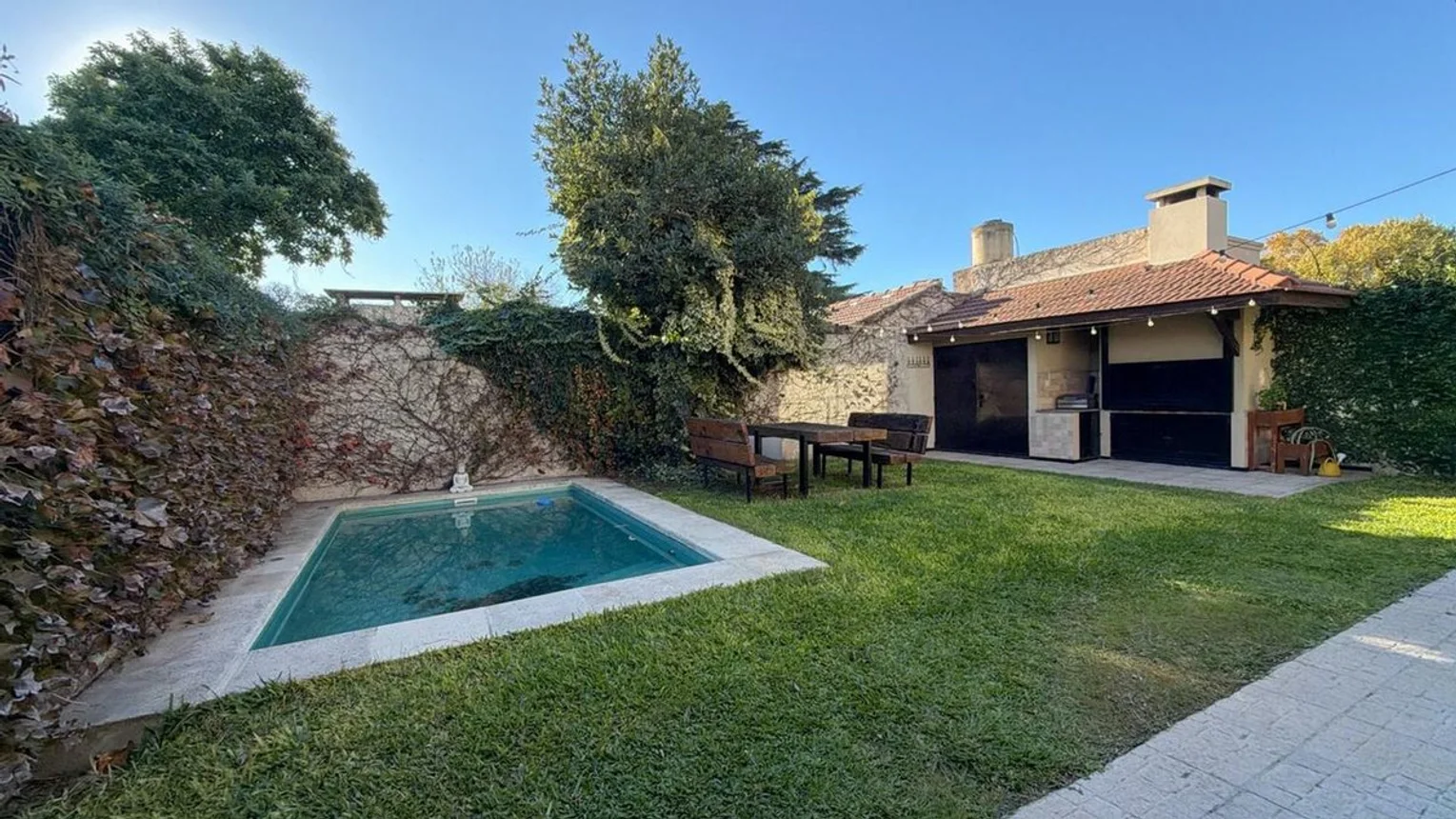 Casa en venta en Temperley, foto 2