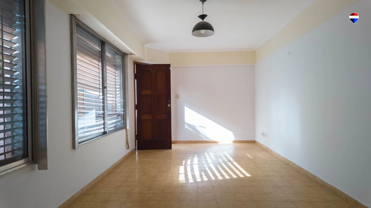 PH de 3 ambientes en venta en Bernal Este, Roque Sáenz Peña 400, foto 2