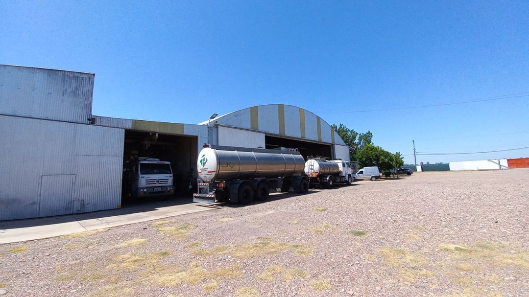 Galpón en venta - Ruta 7 - San Martín - Mendoza