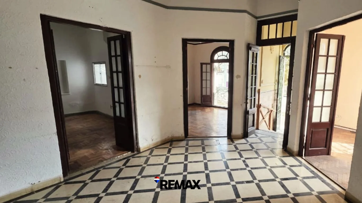 Casa de 7 ambientes en alquiler en Bahía Blanca, Tucumán 200, foto 3