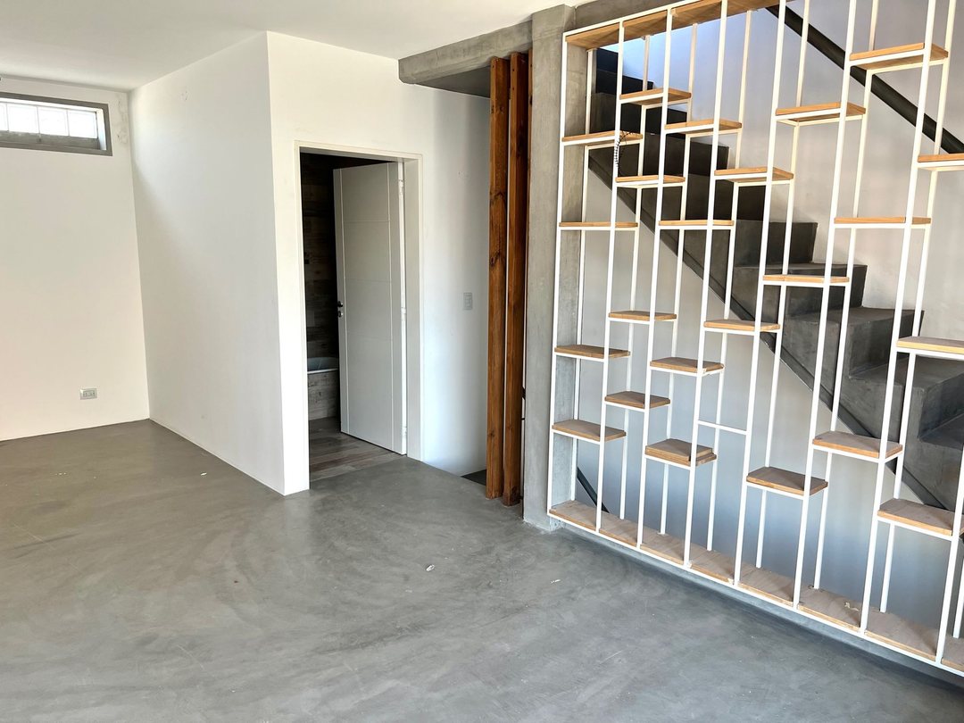 DEPTO DUPLEX 2 AMB A ESTRENAR CON COCH Y TERRAZA