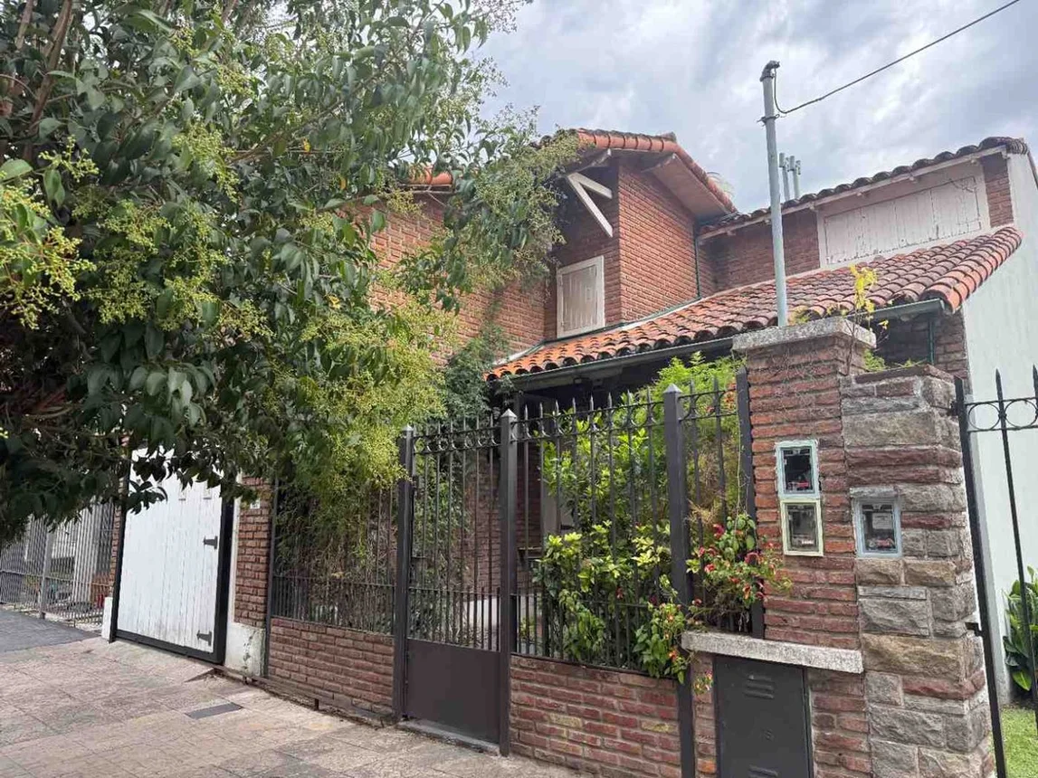 PH de 6 ambientes en venta en Ituzaingó, Camacuá 300, foto 3