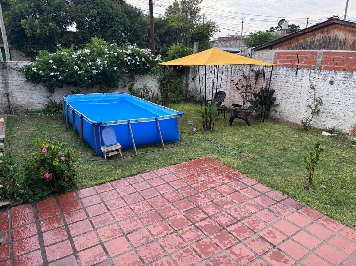 Casa de 4 ambientes en venta en Berazategui, Calle 13 500, foto 4