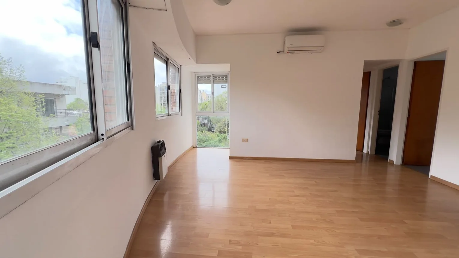 Departamento de 2 ambientes en alquiler en La Plata, Calle 18 Esquina 49 800, foto 2