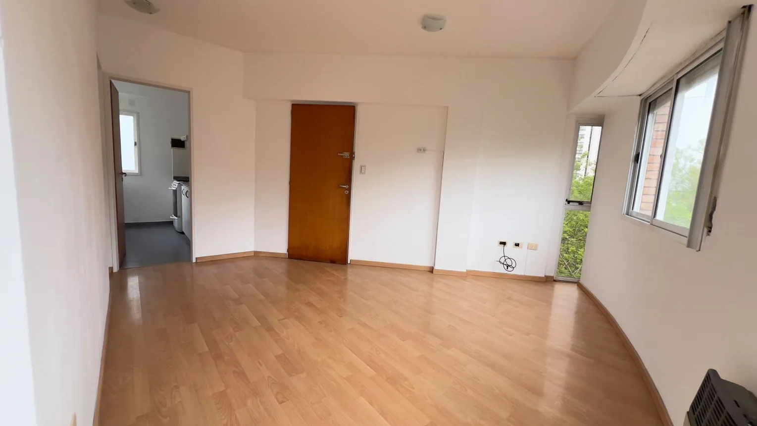 Departamento de 2 ambientes en alquiler en La Plata, Calle 18 Esquina 49 800, foto 3