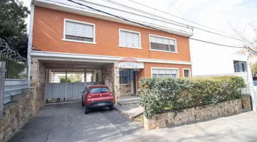 Venta gran casa en Buceo + 2 apartamentos.