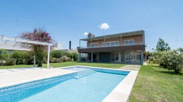 Casa de 3 dormitorios en Altos de la Ribera