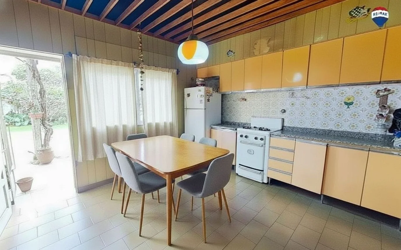 Casa en venta en Castelar, foto 2