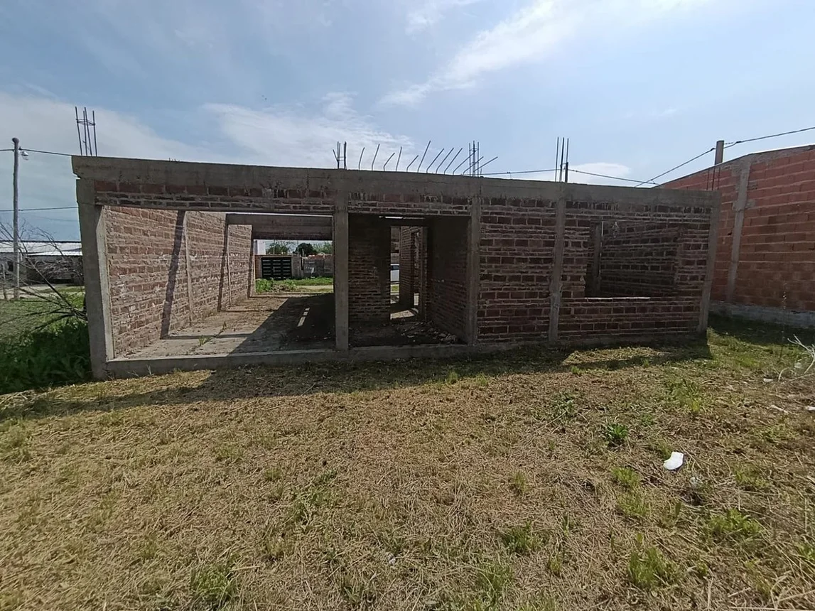 Casa de 4 ambientes en venta en Paraná, Nogoya S/n 0