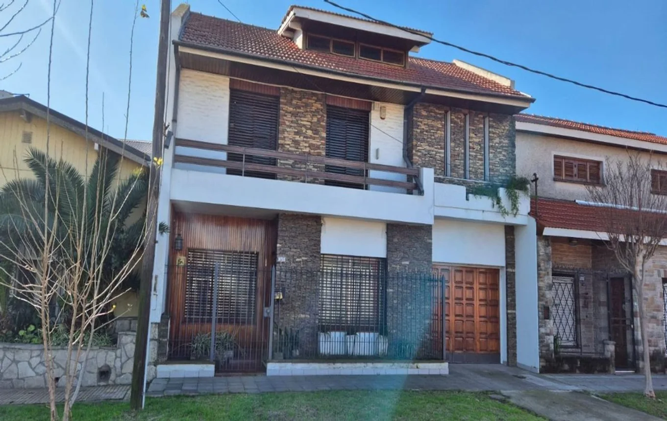 Casa dúplex en venta en Remedios de Escalada