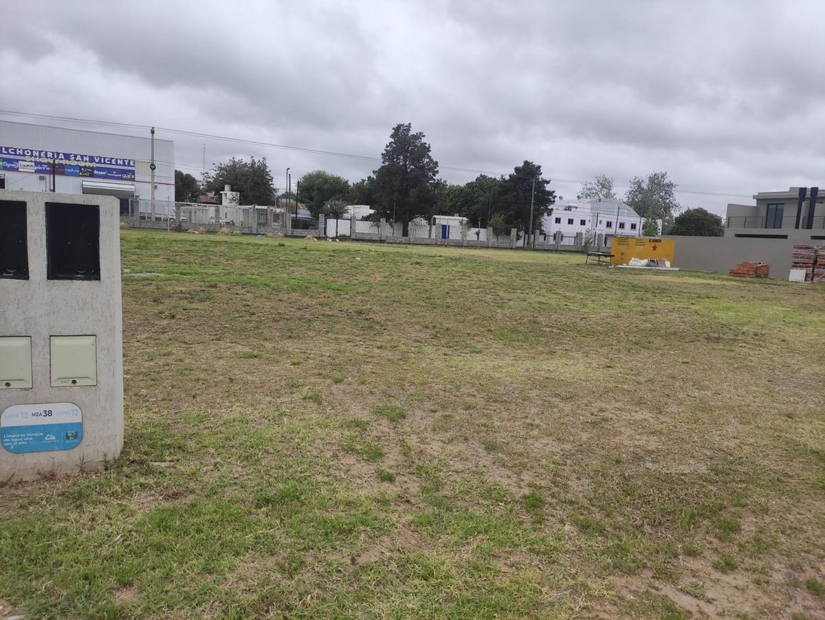 Foto 5 — UNICO LOTE CHACRAS GREEN 374m2 BARRIO CERRADO