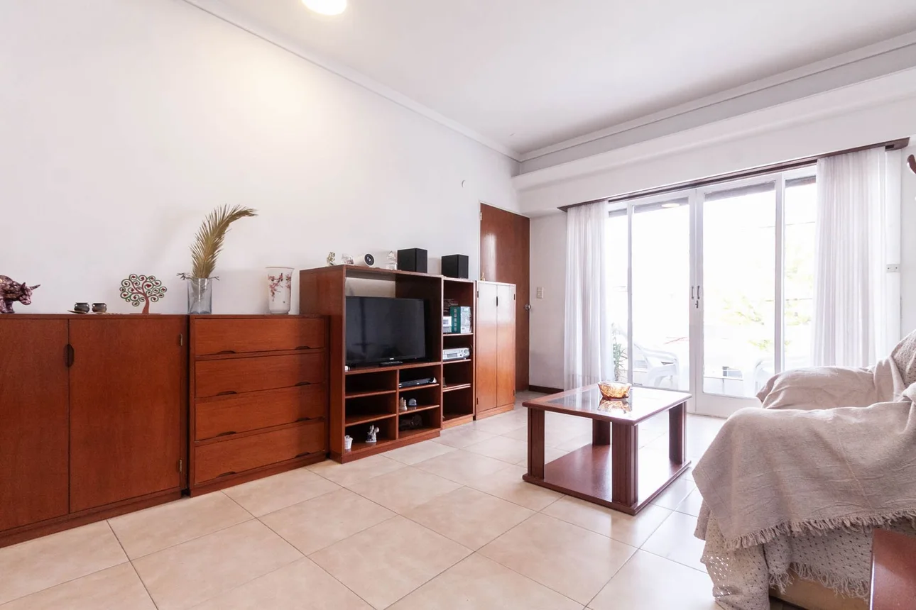 PH en venta en Valentín Alsina, foto 3