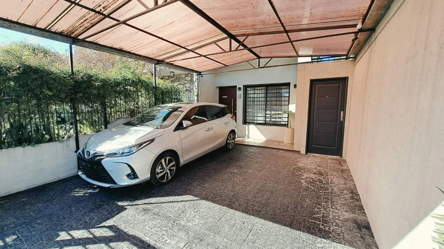 Casa dúplex de 3 ambientes en venta en Villa Luzuriaga, América 2900, foto 5