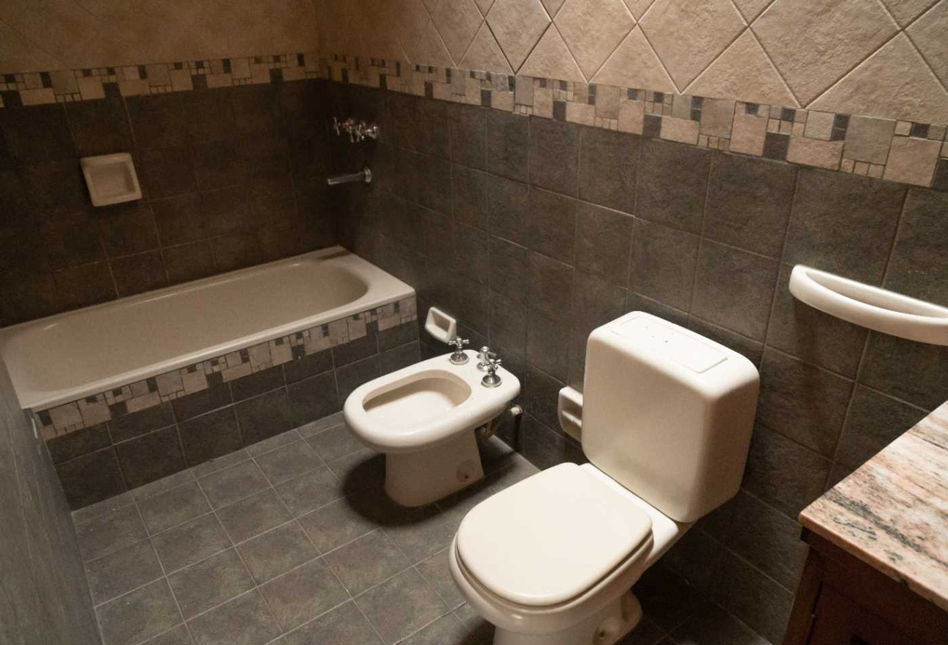 CASA EN VENTA 4 DORMITORIOS ZONA DELMI - foto 15