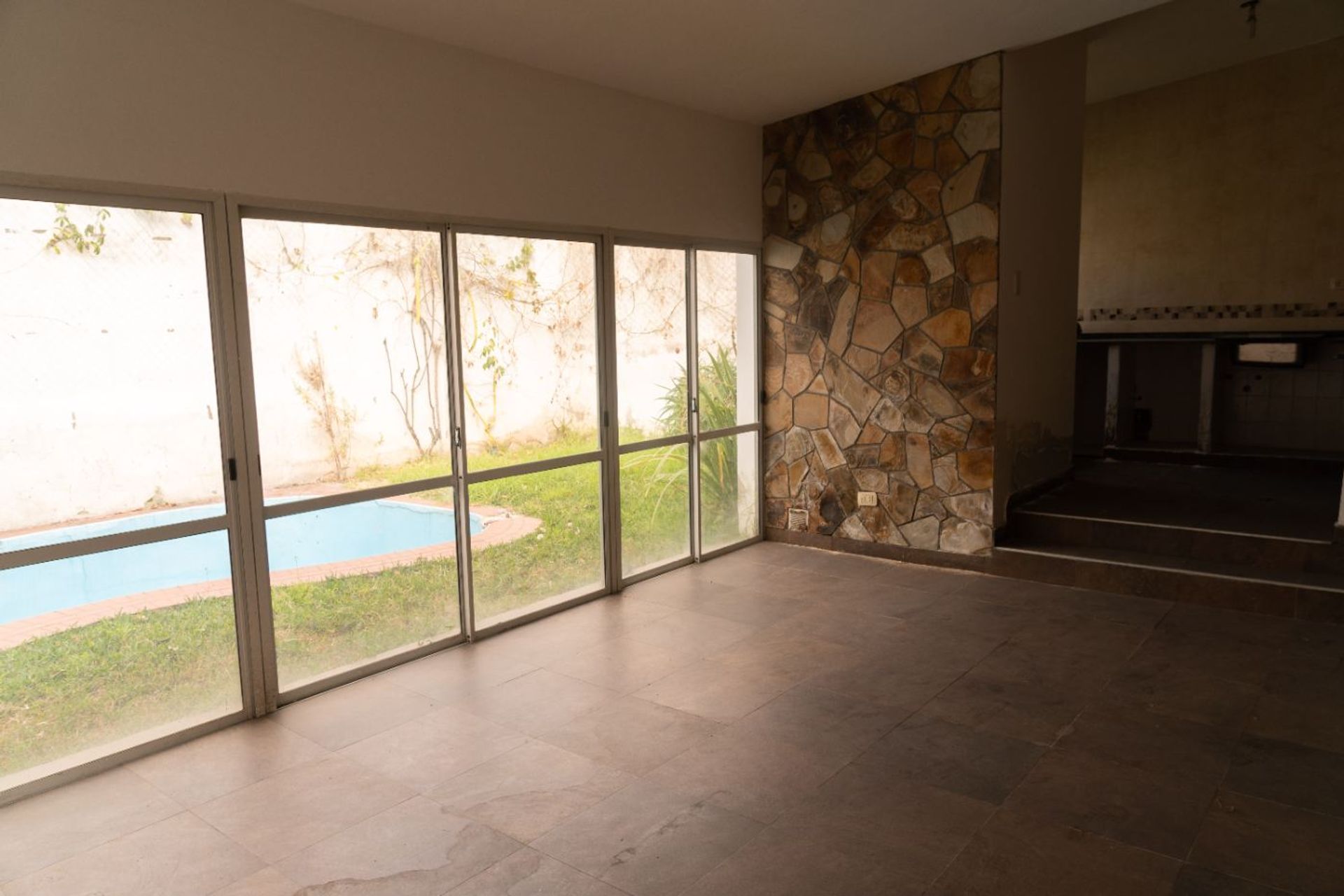 CASA EN VENTA 4 DORMITORIOS ZONA DELMI - foto 17