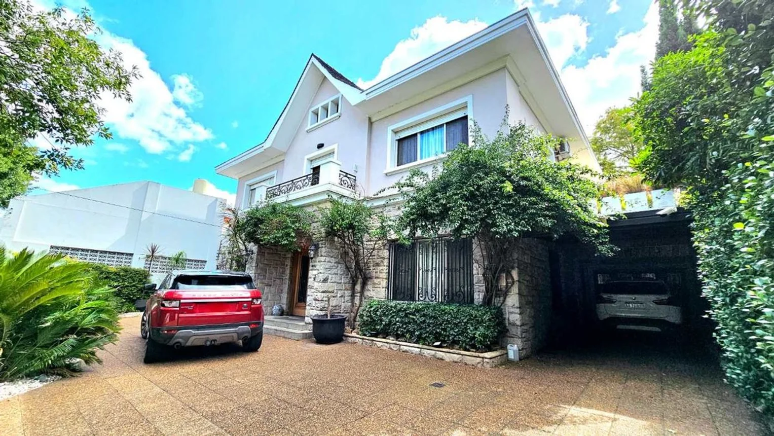 Casa de 8 ambientes en venta en Florida, Martín J. Haedo 3000