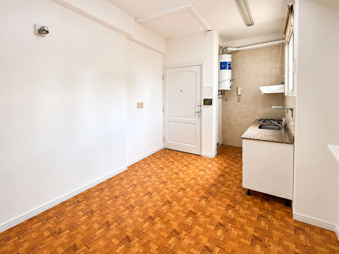 Departamento de 3 ambientes en alquiler en Flores, Caracas 600, foto 3