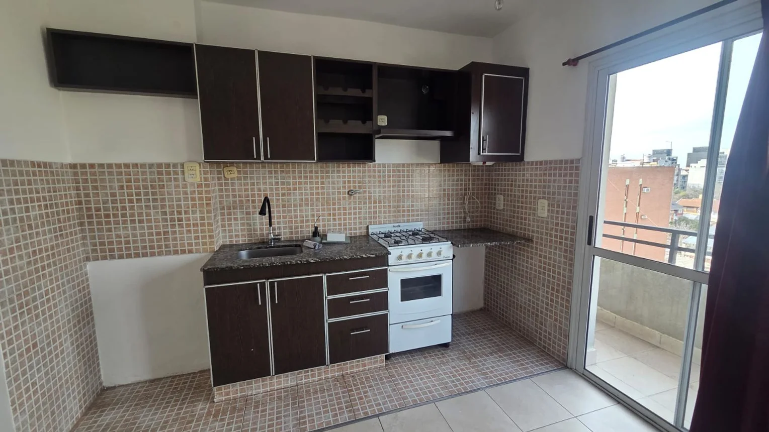 Departamento en alquiler en Morón, Santa Fe 900
