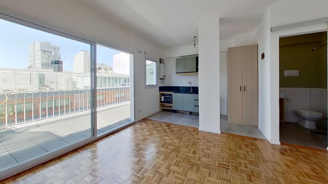 Venta Núñez - Monoambiente al Frente con Balcón