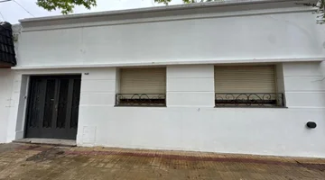 CASA EN VENTA LA PLATA