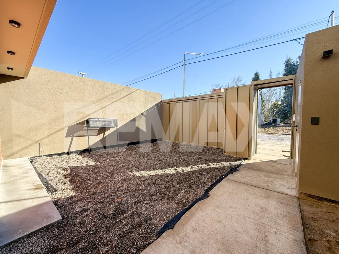 Casa dúplex en venta en Neuquén, foto 4