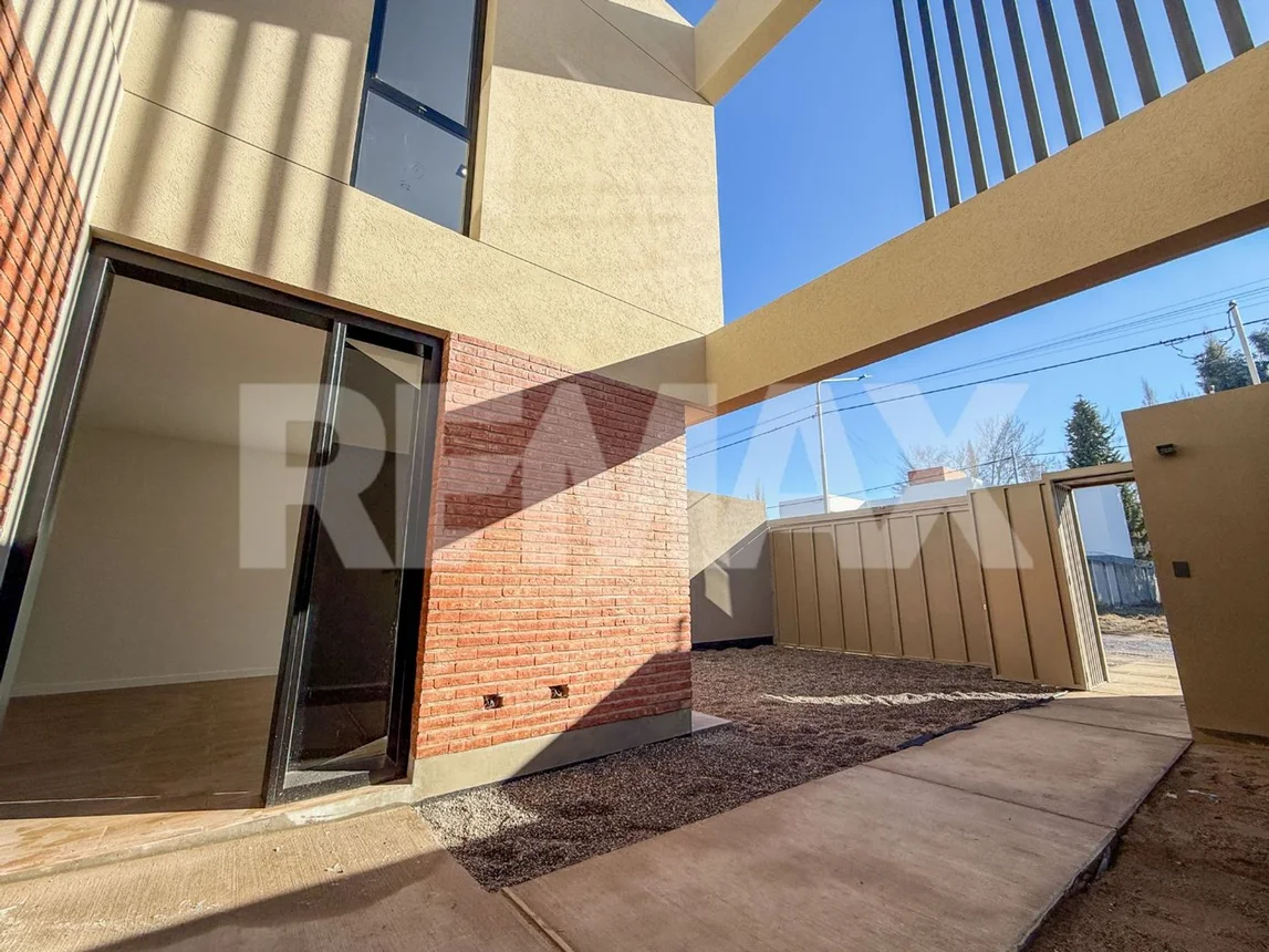 Casa dúplex en venta en Neuquén