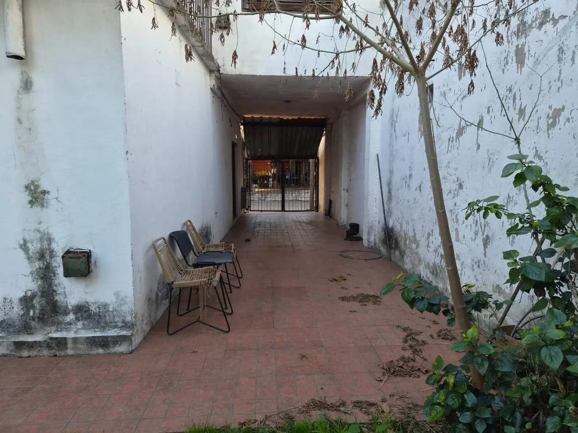 Casa en venta en Adrogué, foto 3