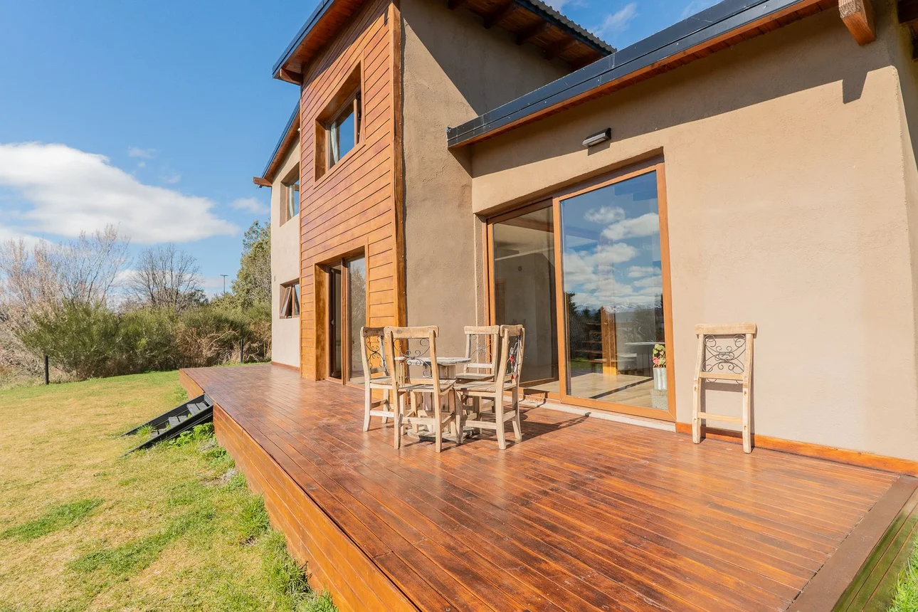 Casa dúplex de 3 ambientes en venta en San Carlos de Bariloche, Comandante Luis Piedrabuena 0, foto 2