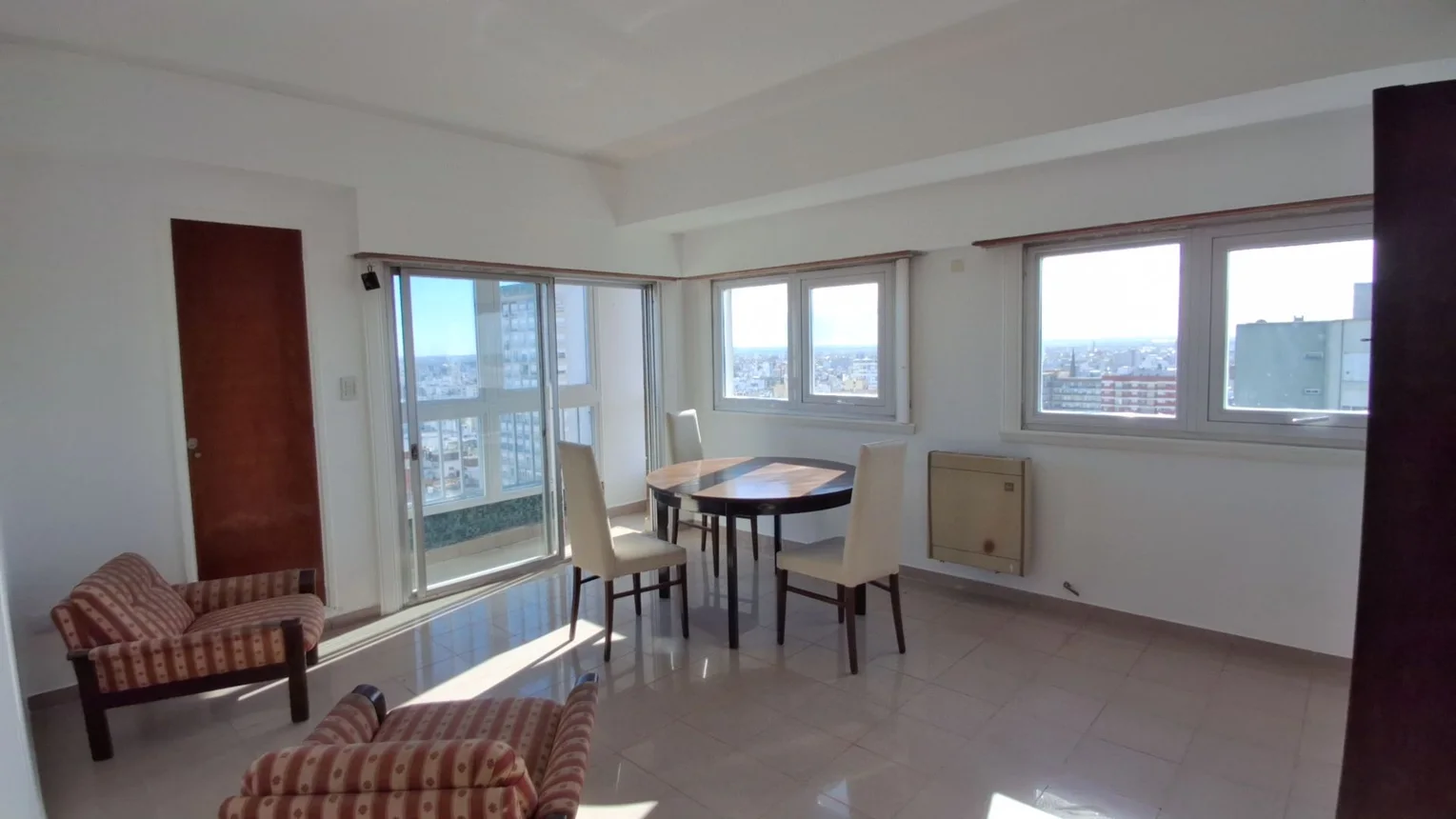 Departamento de 3 ambientes en venta en Mar del Plata, Avenida Pedro Luro 2200, foto 2