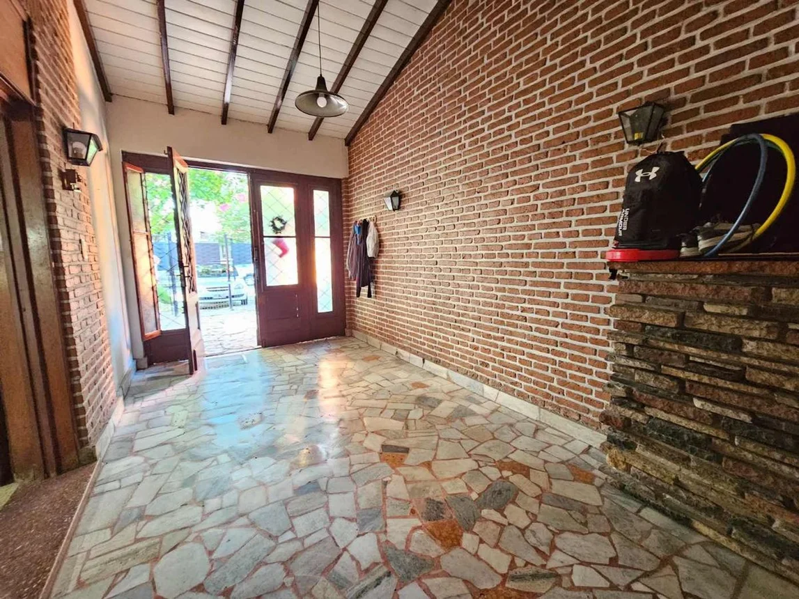 Casa en venta en Ituzaingó, foto 2