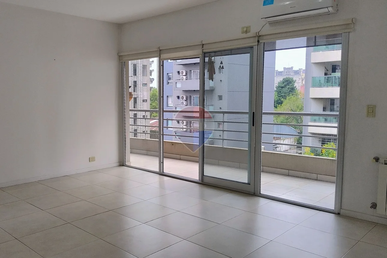 Departamento de 3 ambientes en venta en Quilmes, San Martín 800, foto 4
