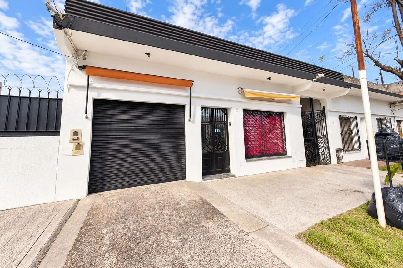 Casa en venta en Bernal Oeste, Comandante Franco 1400