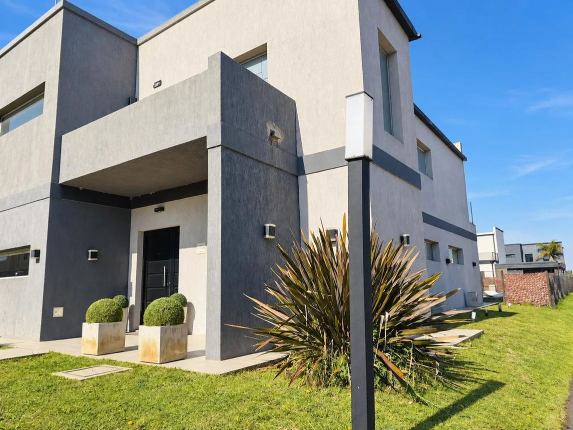 Casa en venta en Canning