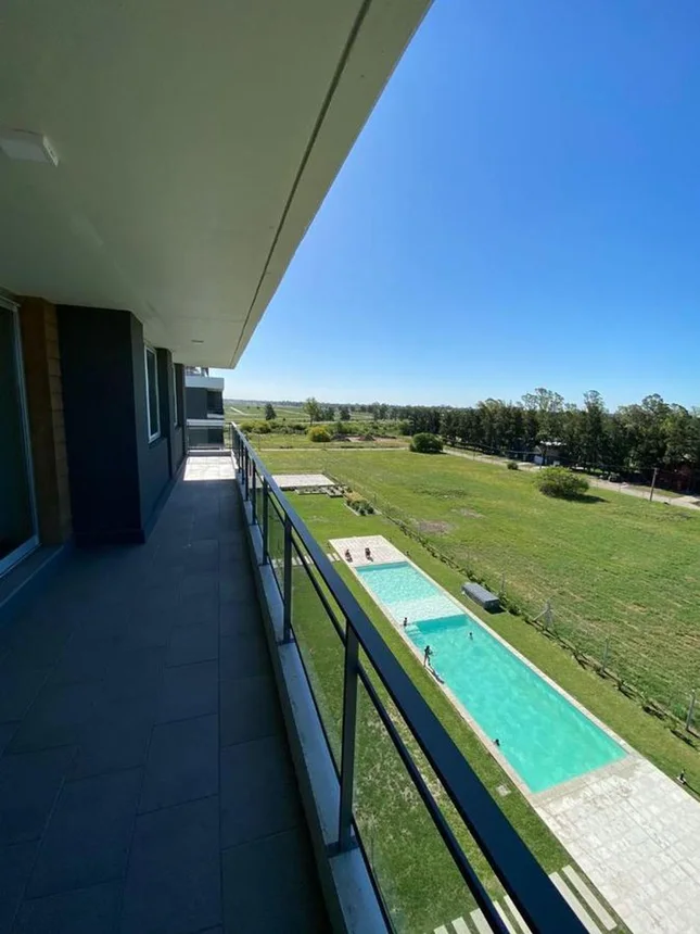 Departamento de 4 ambientes en alquiler en Rosario, Alippi 9200, foto 2