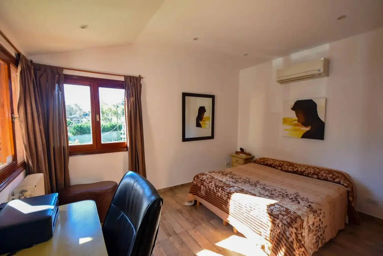 Venta de casa 4 amb doble cochera,parque y pileta, foto 5