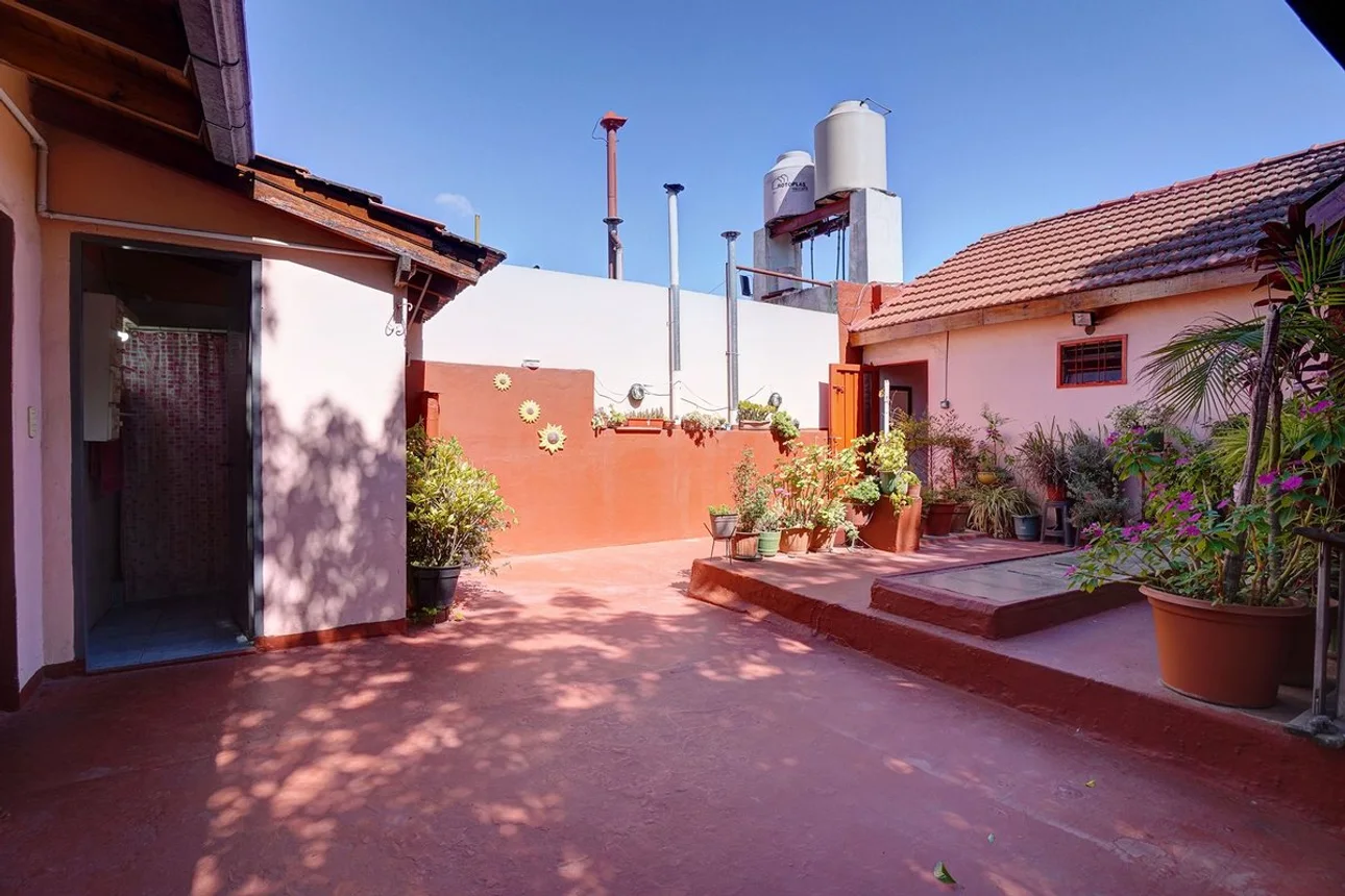 Casa de 6 ambientes en venta en Floresta, Doctor Luis Beláustegui 4000, foto 2