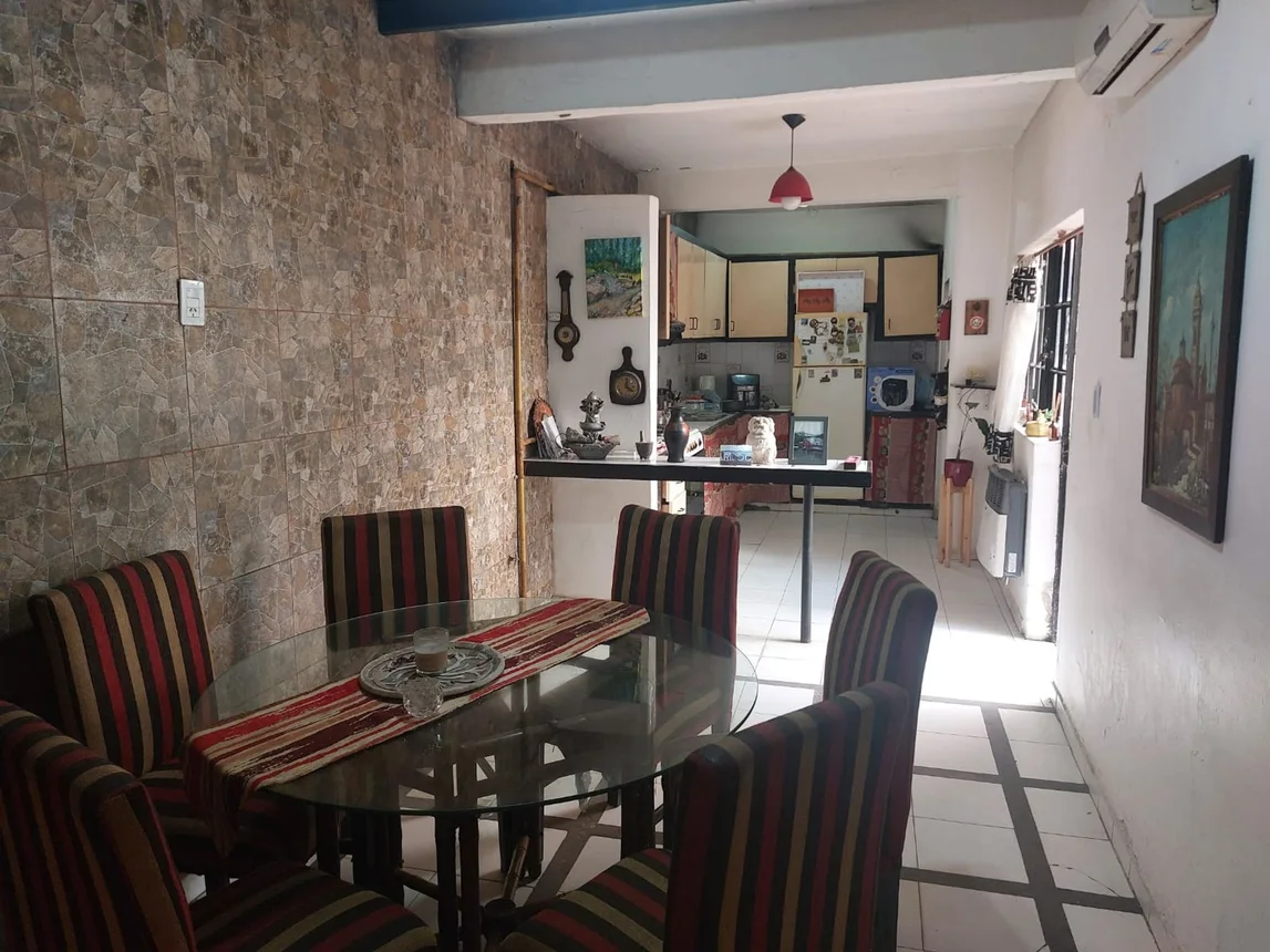 Casa de 4 ambientes en venta en San Fernando, General Pinto 1700