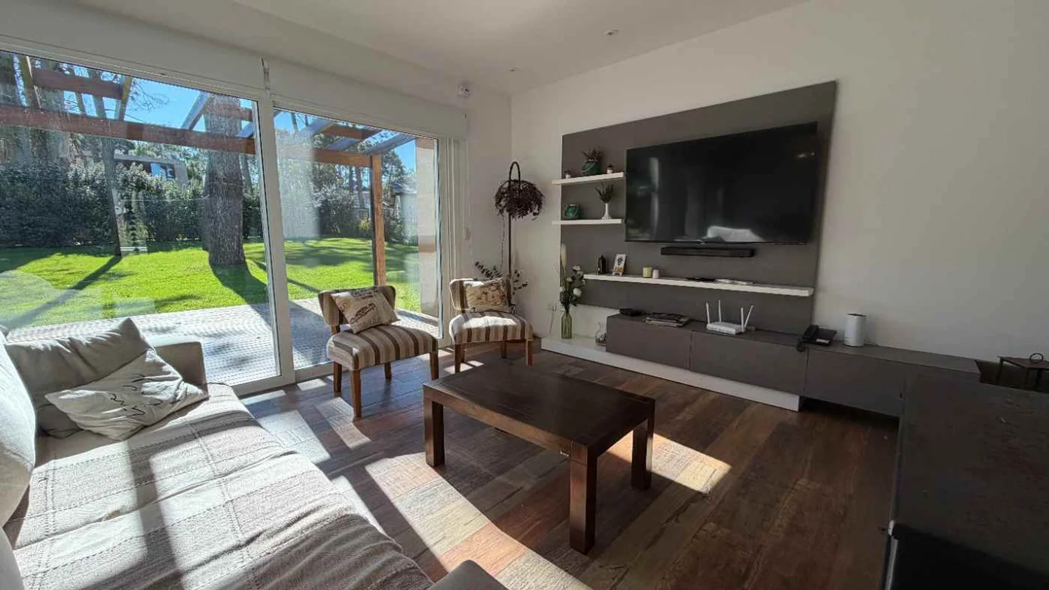 Casa en venta en Pinamar, foto 2