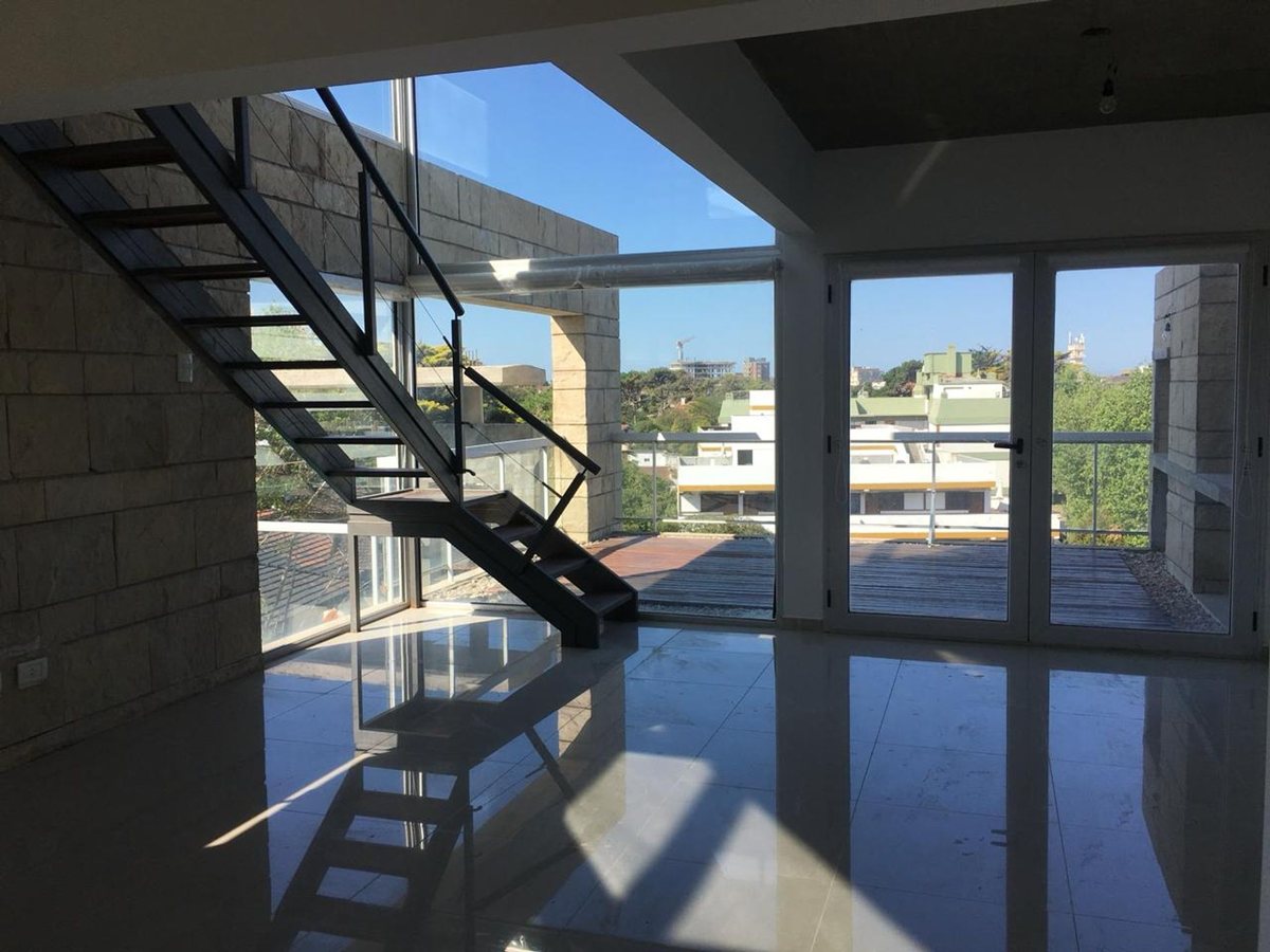 Foto 2 — Departamento Venta Pinamar - Tríplex permuta