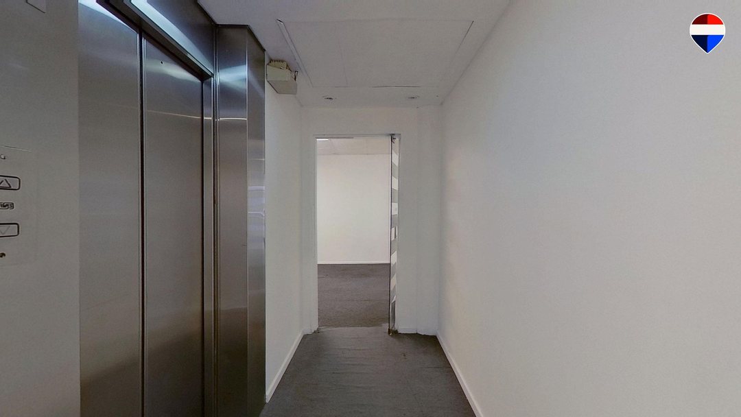 ALQUILER OFICINA 140 MTS2 EN RETIRO PIS0 COMPLETO