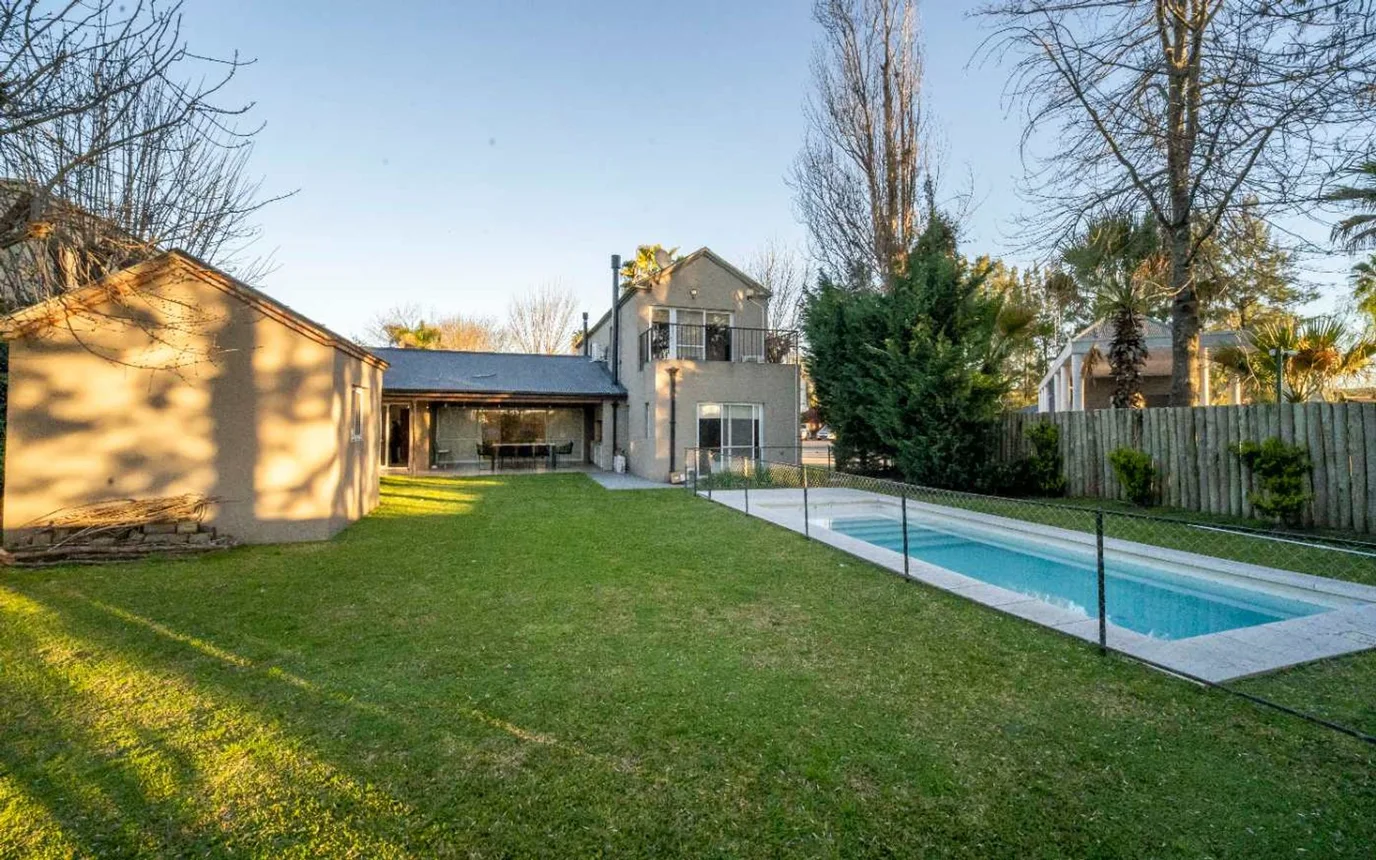 Casa de 6 ambientes en venta en Villa Rosa, J. L. Palliere 2300, foto 4