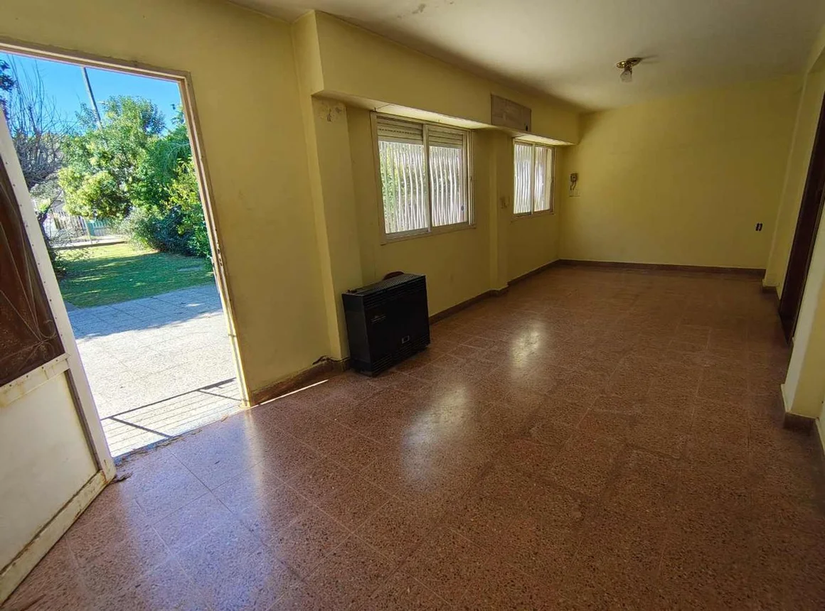 Casa en venta en Los Polvorines, Eustaquio Frías 2600